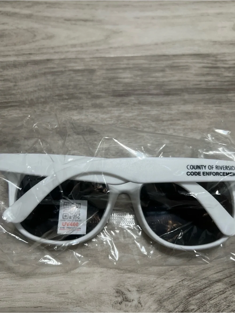 N/A stylish sunglasses